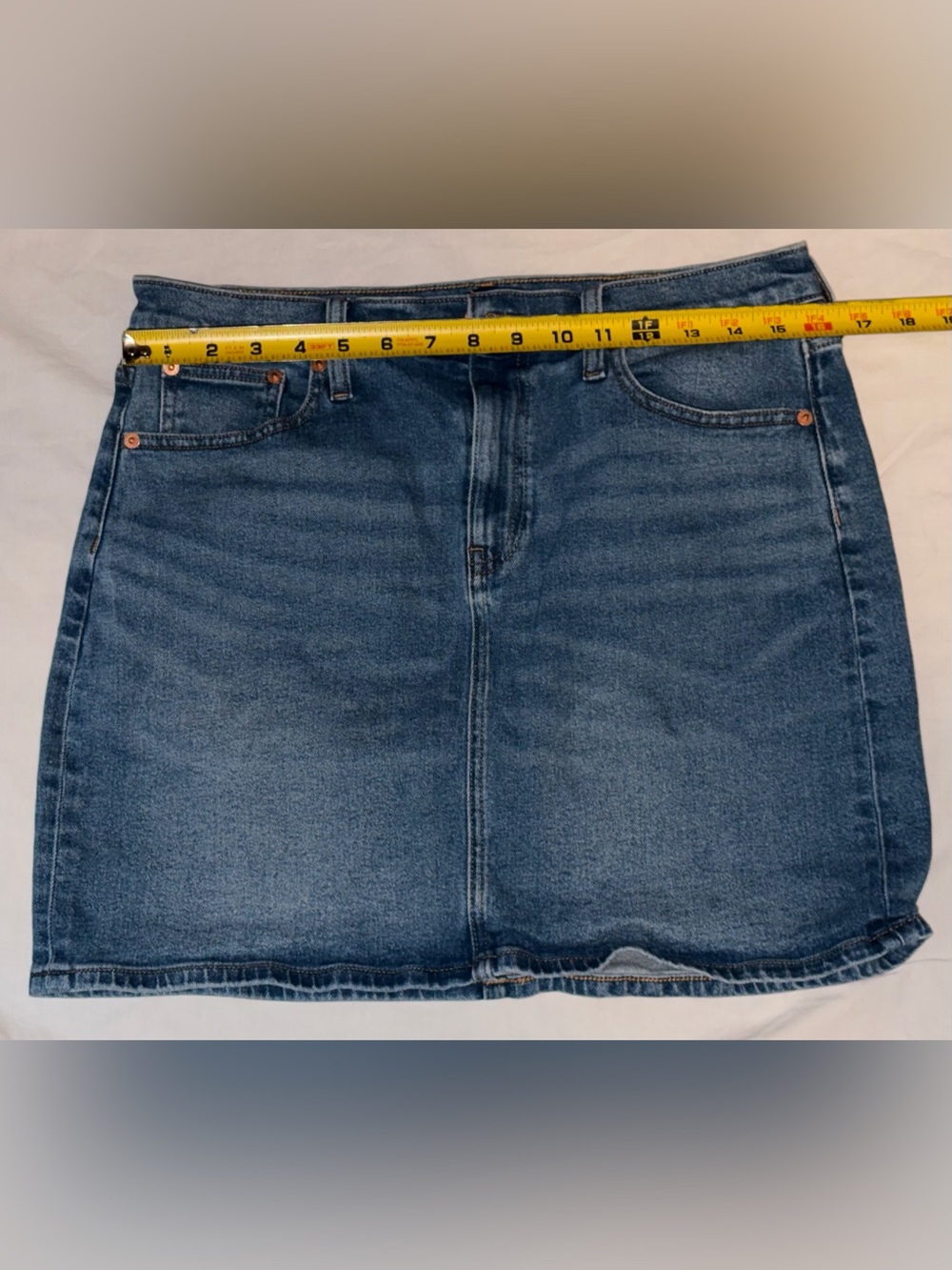 J.Crew Classic Timeless Denim Mini Skirt Medium Blue Wash - Size 8 - Picture 9 of 9